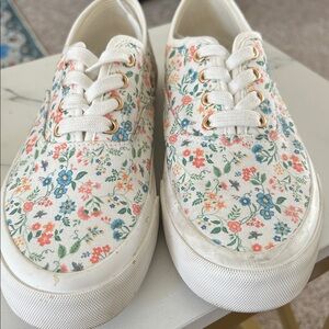 Sincerely Jules Floral Canvas Sneakers. Size 7.5